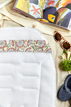 Cargar imagen en el visor de la galería, Colchoneta para Joolz y Bugaboo Butterfly Sicilia
