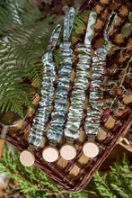 Cargar imagen en el visor de la galería, Chupetero Tokio
