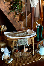 Cargar imagen en el visor de la galería, Protector Amsterdam
